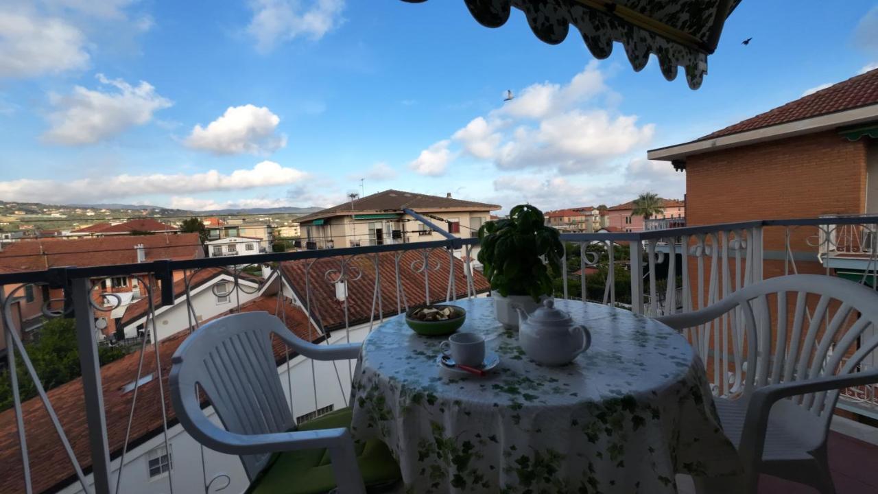 La Casa Di Giugiu Apartment Диано Марина Екстериор снимка