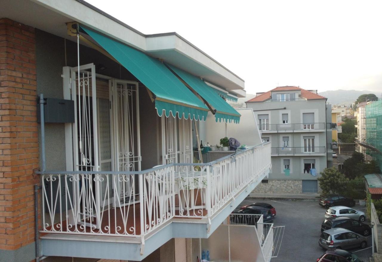 La Casa Di Giugiu Apartment Диано Марина Екстериор снимка
